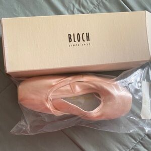 Bloch Suprima Satin Pointe Shoes